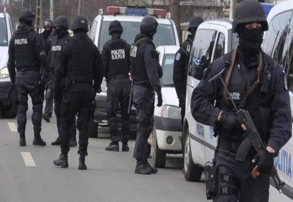 Şapte membri ai clanului Didilă, arestaţi preventiv. A fost arestat şi un polițist de frontieră