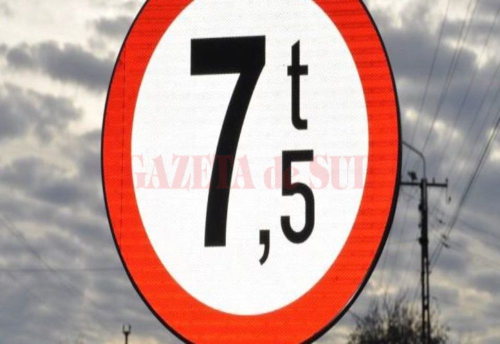 Restricţii de circulaţie între 6 – 8 iunie pentru vehiculele mai mari de 7,5 tone 