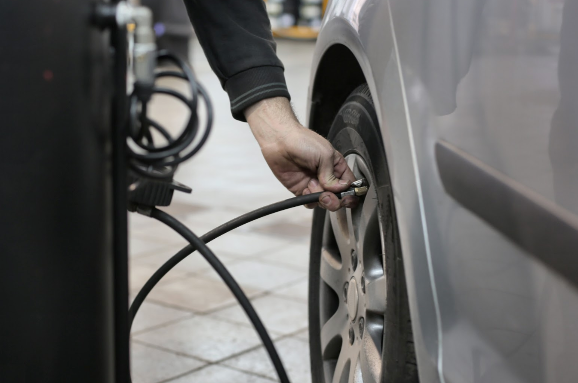 4 lucruri pe care trebuie să le ştii despre presiunea în roţi la maşină (P)