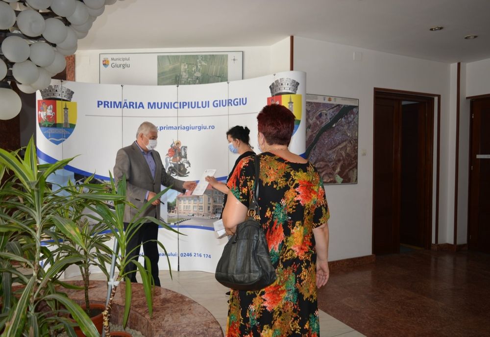 Opt familii din Giurgiu au primit în chirie locuințe ANL 