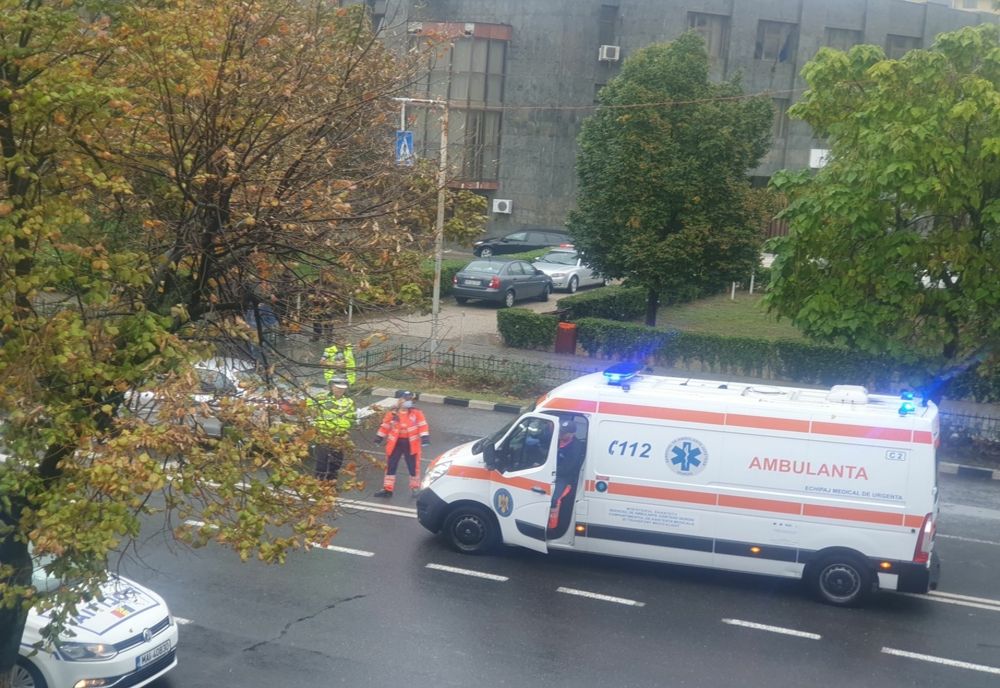 Accident rutier în Giurgiu, în zona Primăriei. Un bărbat a fost rănit