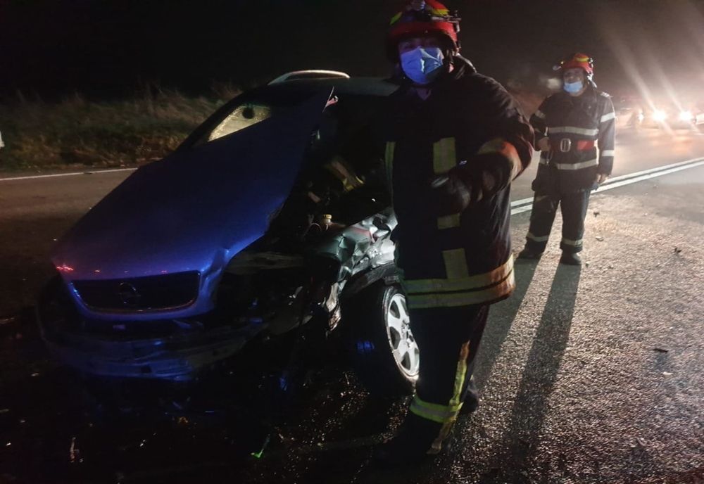 Coliziune între două autoturisme pe DN5