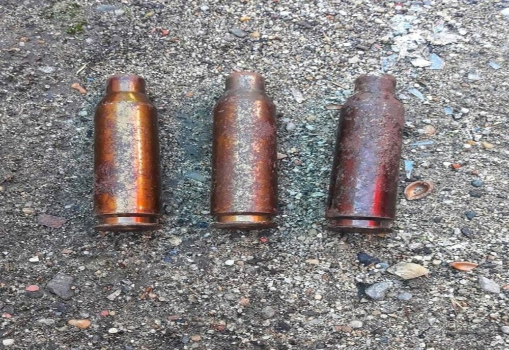 Cartușe de infanterie de calibru 14,5 mm, găsite în podul unei case