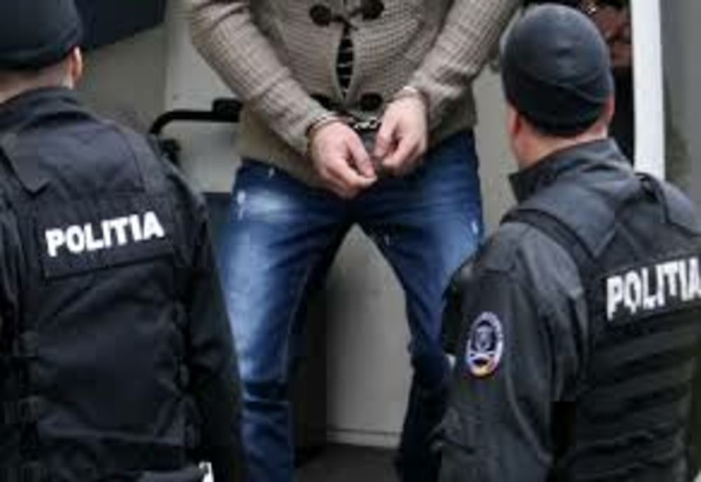  Bărbat arestat preventiv pentru viol și altul condamnat  pentru tentativă de omor, depistați de polițiști