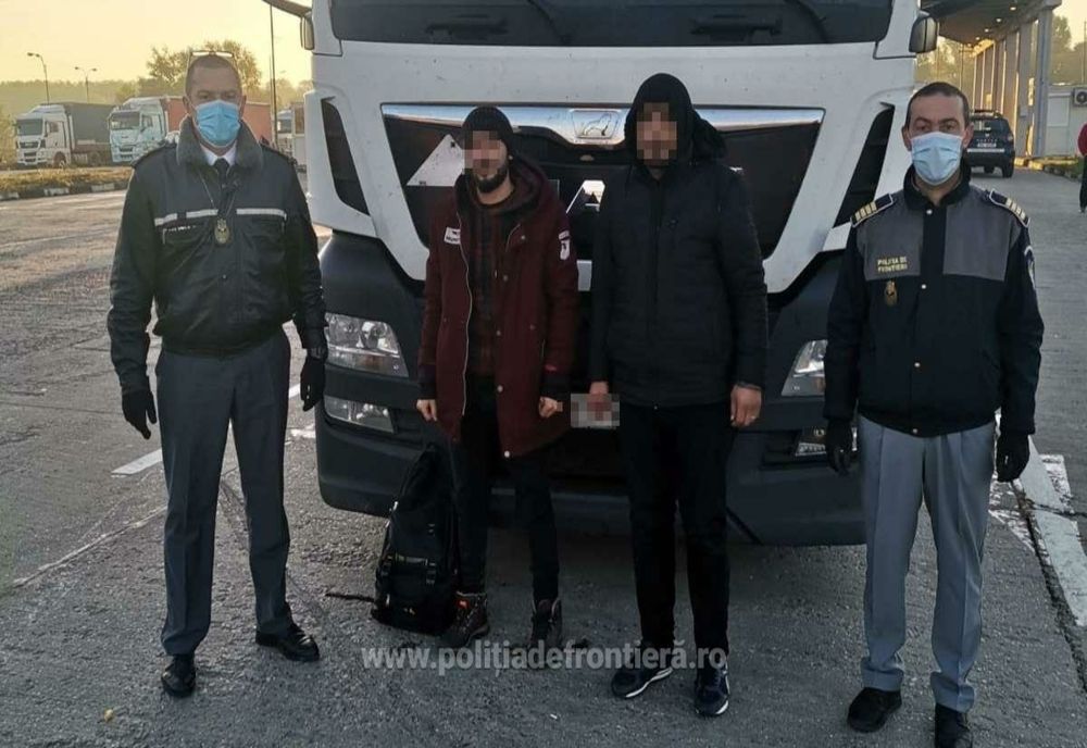 Doi migranţi sirieni descoperiţi la P.T.F. Giurgiu 