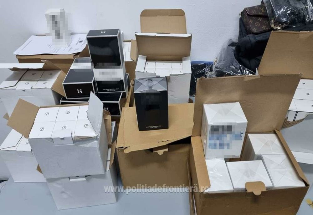Bunuri contrafăcute, descoperite în PTF Giurgiu