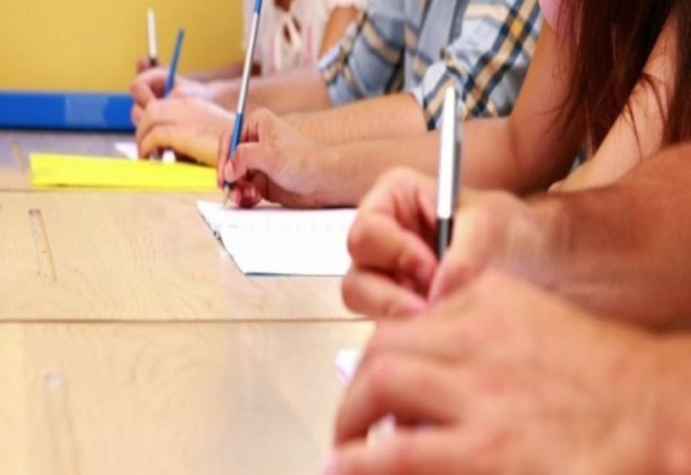 Giurgiu. Numărul elevilor şi profesorilor infectaţi cu COVID a dus la închiderea a patru şcoli