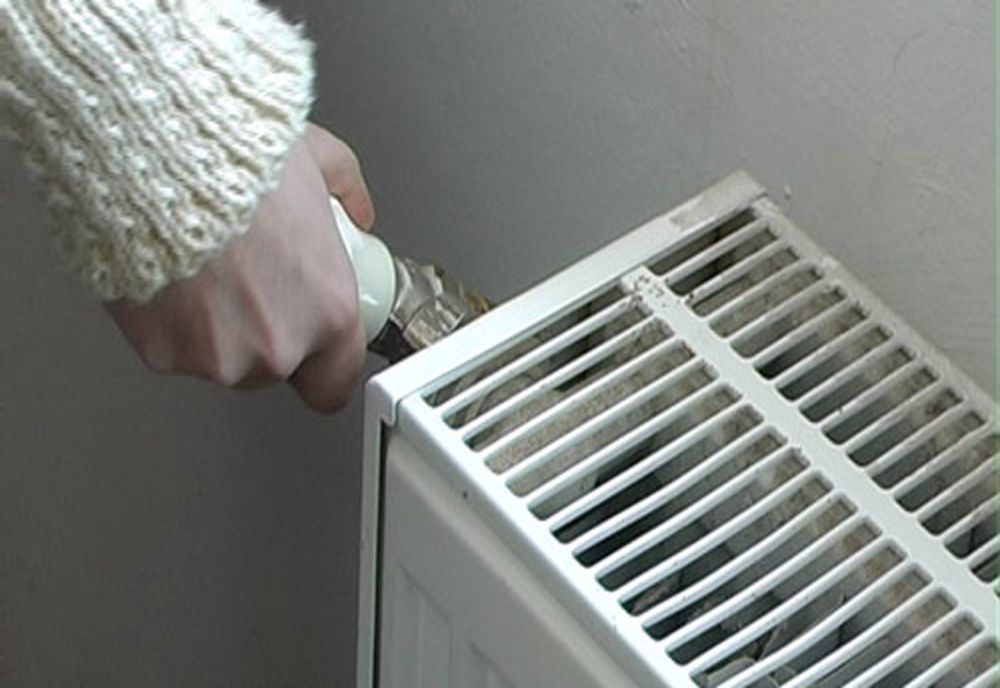 Giurgiu. Calorifere aproape reci în locuinţelele celor care primesc agent termic în sistem centralizat