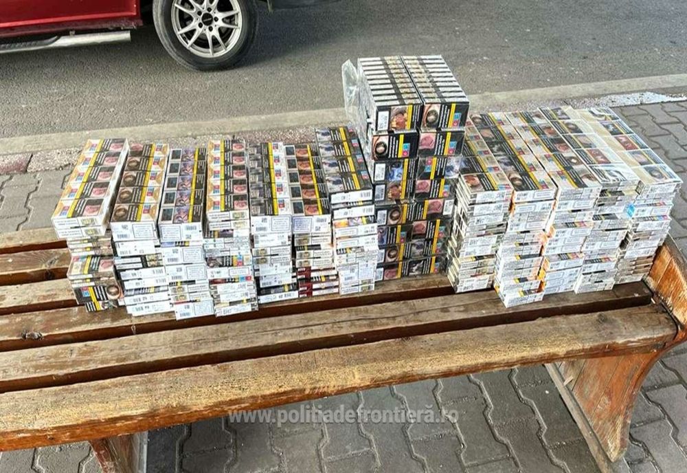 Țigarete în valoare de 23.000 de lei, descoperite într-un microbuz, la P.T.F Giurgiu