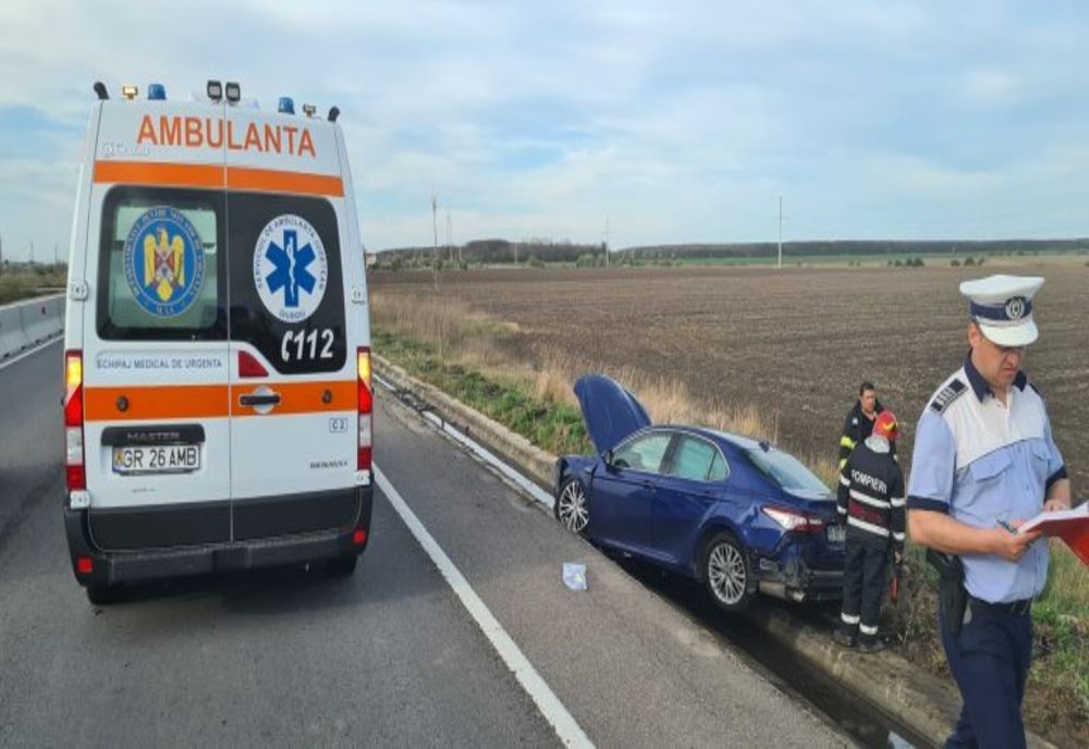 Accident rutier pe DN5. Două persoane au avut nevoie de îngrijiri medicale