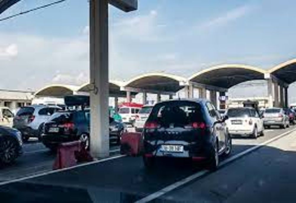 Mii de persoane şi de maşini au trecut prin Vama Giurgiu în ultimele 24 de ore