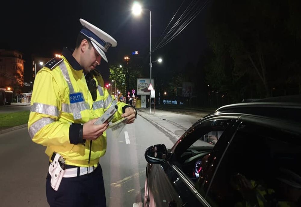 Acţiune a poliţiştilor giurgiuveni în judeţ. 166 sancţiuni contravenţionale aplicate, cinci permise şi  trei certificate de înmatriculare reţinute