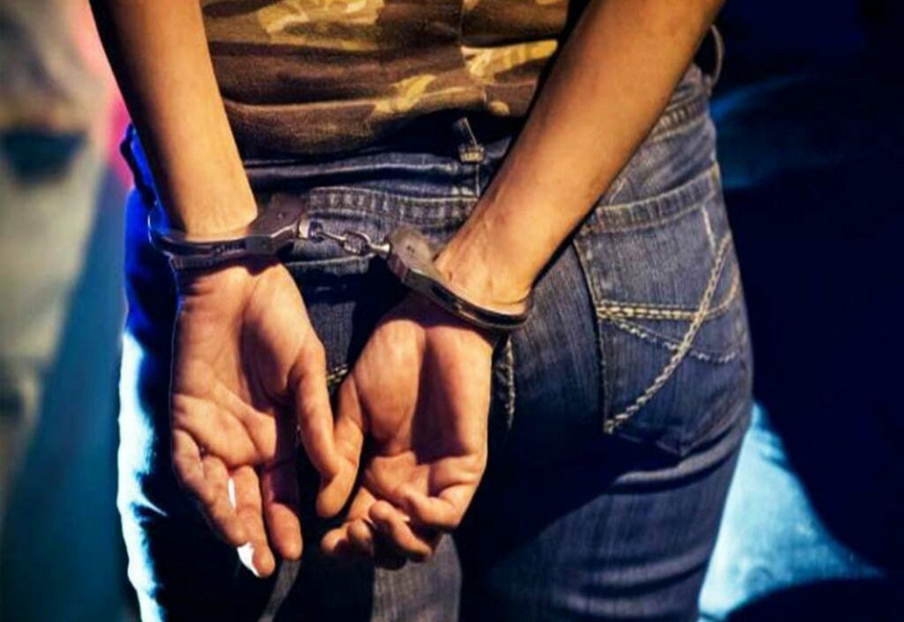 Giurgiu. Femeie reţinută după ce a agresat fizic o femeie şi pe copilul acesteia de 1 an şi trei luni