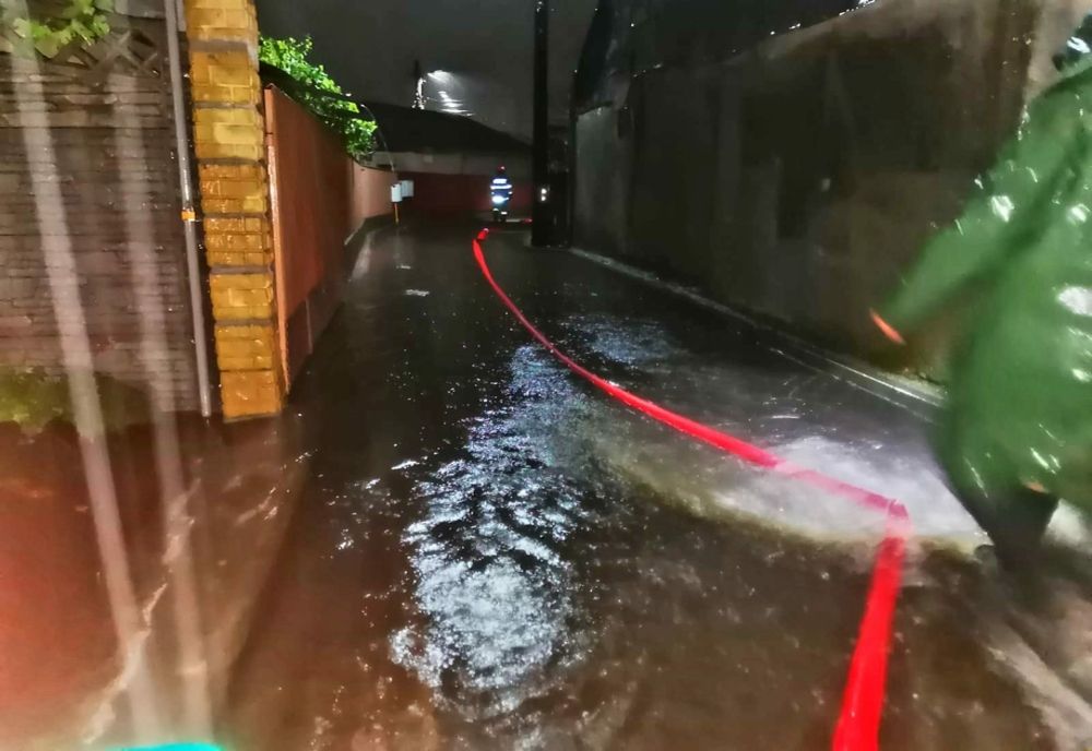 Giurgiu. Mai multe case şi curţi inundate în trei localităţi din judeţ