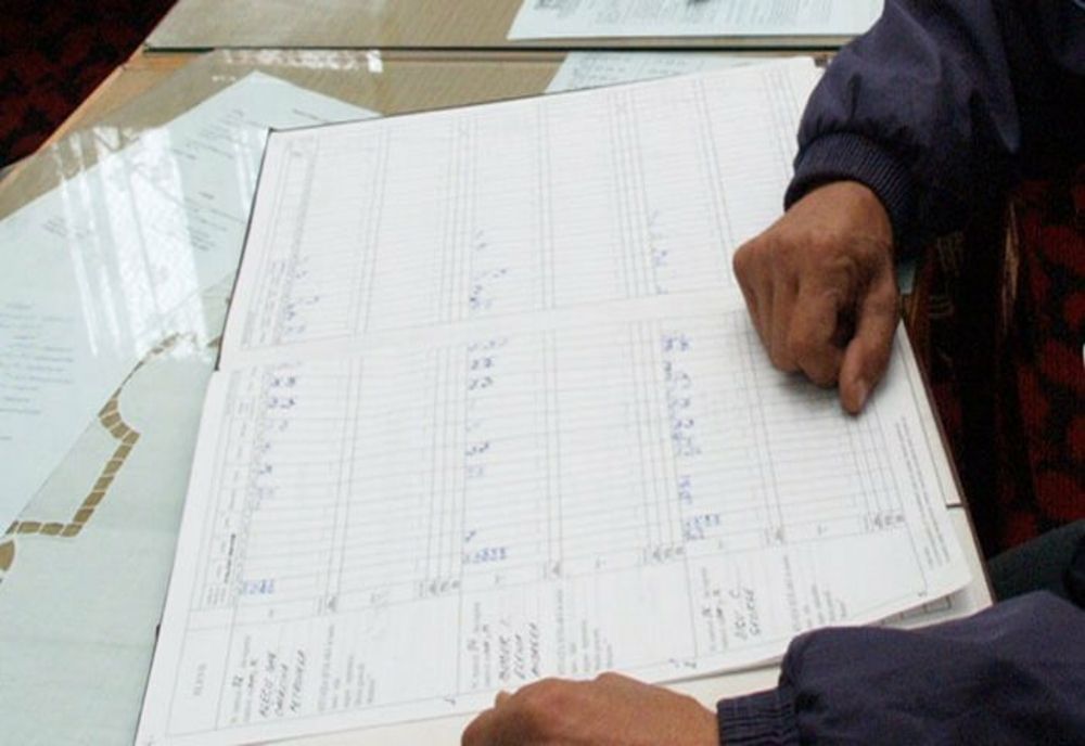 Regulament nou. Părinții pot cere motivarea absențelor elevilor