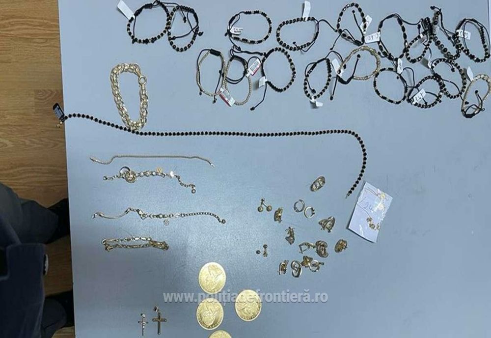 Bijuterii în valoare de aproximativ 204.500 lei, descoperite de polițiștii de frontieră giurgiuveni