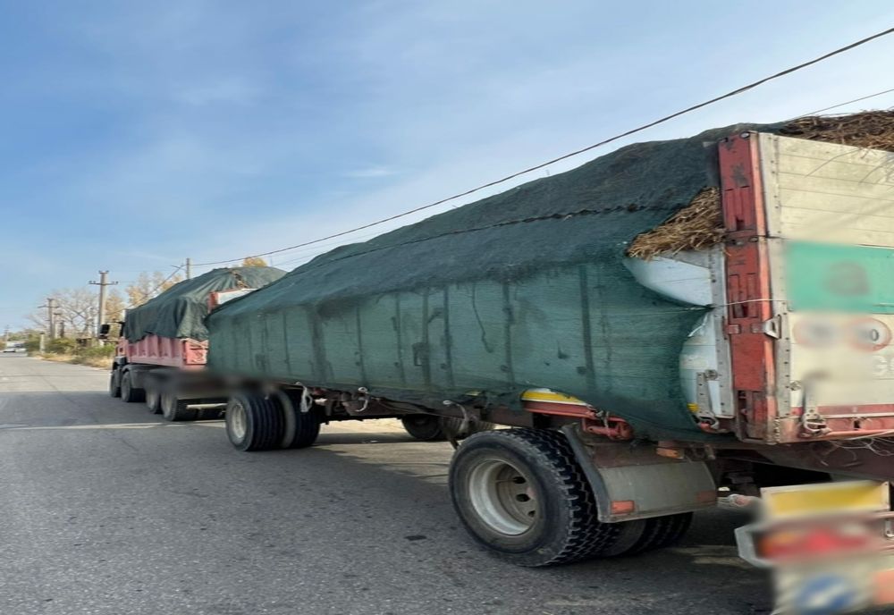 Giurgiu. Două autoutilitare confiscate şi amenzi de 45.000 de lei aplicate pentru transport ilegal de deşeuri 