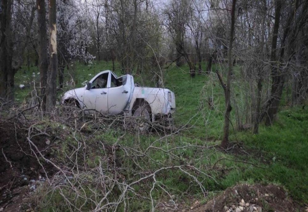 Accident pe DJ 503, la Stăneşti. Două persoane au fost transportate la spital