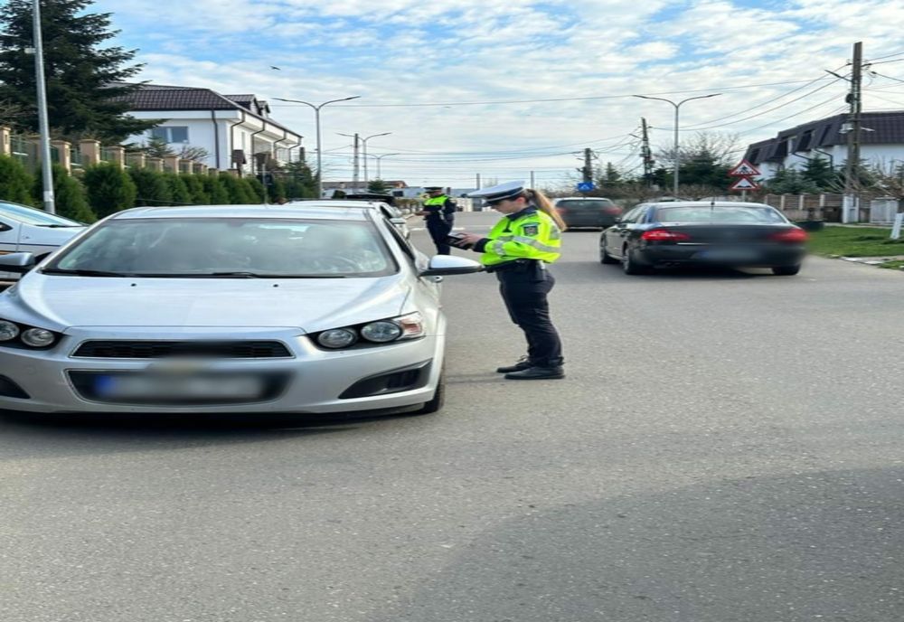 Giurgiu. Peste 220 de amenzi şi 8 permise auto reţinute de poliţişti în urma unei acţiuni în trafic