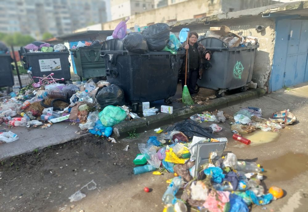 Giurgiu, invadat de gunoaie! Primăria cere populaţiei să manifeste înţelegere!
