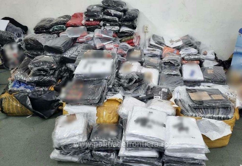 Bunuri contrafăcute, în valoare de aproximativ 1.000.000 lei, descoperite de polițiștii de frontieră giurgiuveni, în perioada minivacanței