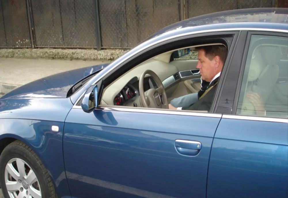 Mașina de protocol condusă de Klaus Iohannis, scoasă la licitație la doar 1.000 de euro. Cum arată autoturismul - FOTO