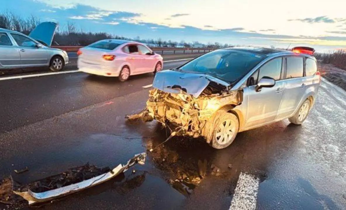 2 bărbați în stare gravă după un accident produs pe A1, în zona  Bolintin-Vale