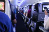 Noile reguli UE pentru zboruri. Ce trebuie să știe pasagerii despre despăgubiri și bagaje din 2027