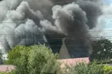 Alertă în Dâmbovița! Un incendiu violent a cuprins 300 de metri pătrați. Autoritățile au emis RO-Alert