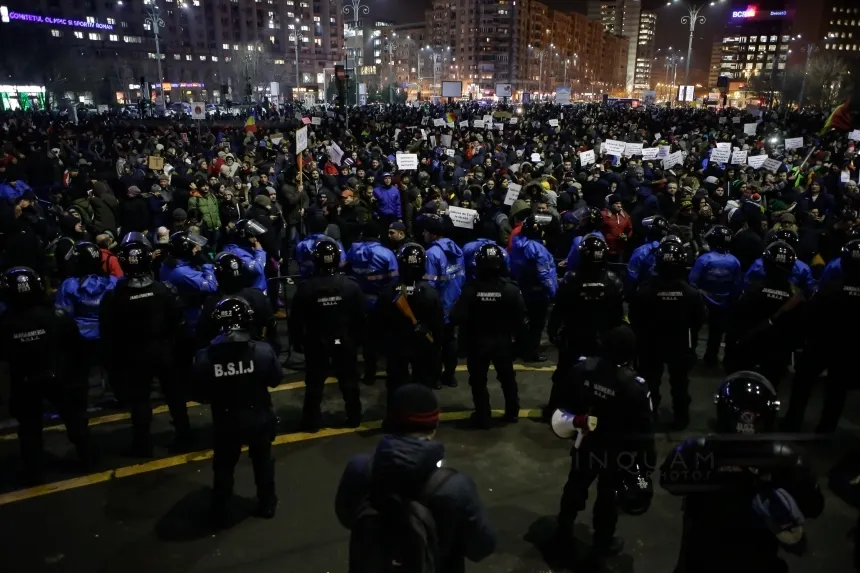 jandarmi la protest