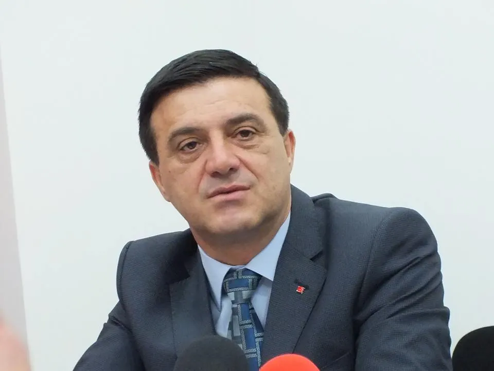 Niculae Bădălău