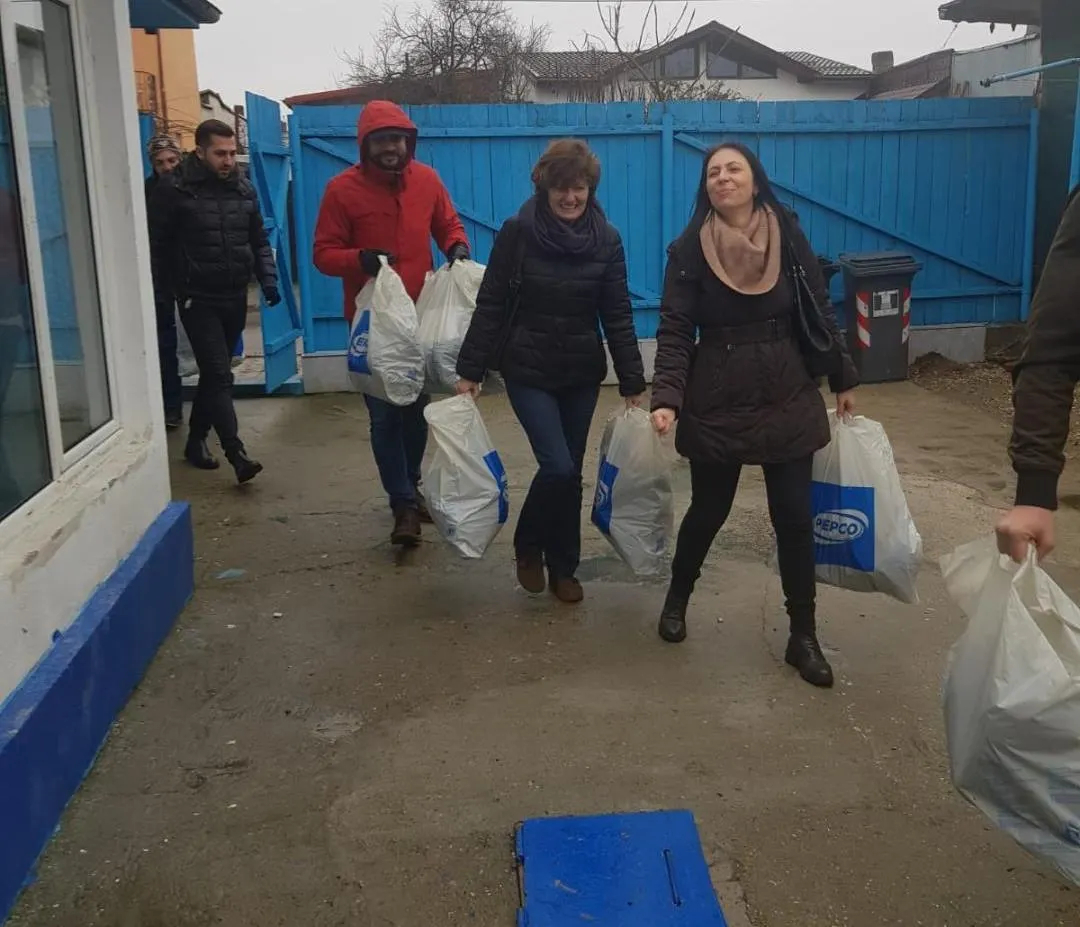 mesagerii lui Moș Crăciun la case de tip familial la Giurgiu