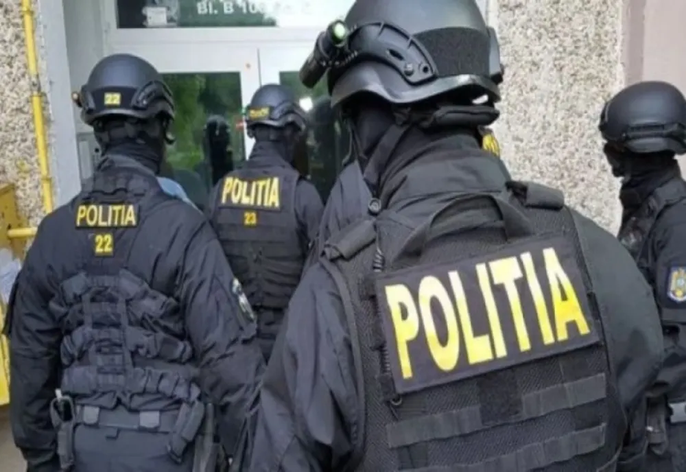 60 de kilograme de droguri, găsite în rezervorul unui TIR, pe Autostrada A1