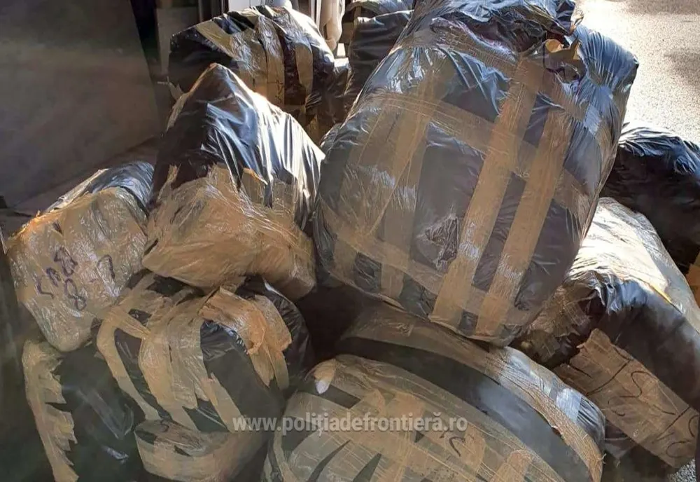 Aproape 5.000 de articole contrafăcute, confiscate la Giurgiu 