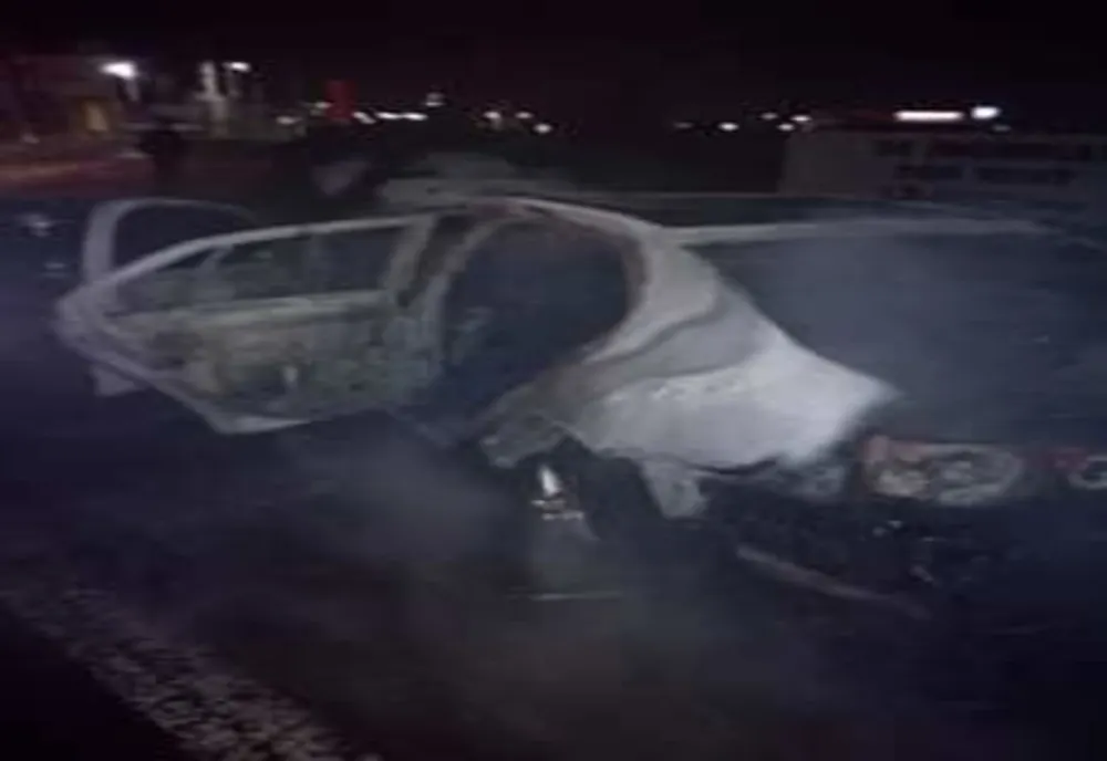 Autoturism în flăcări pe Autostrada A1