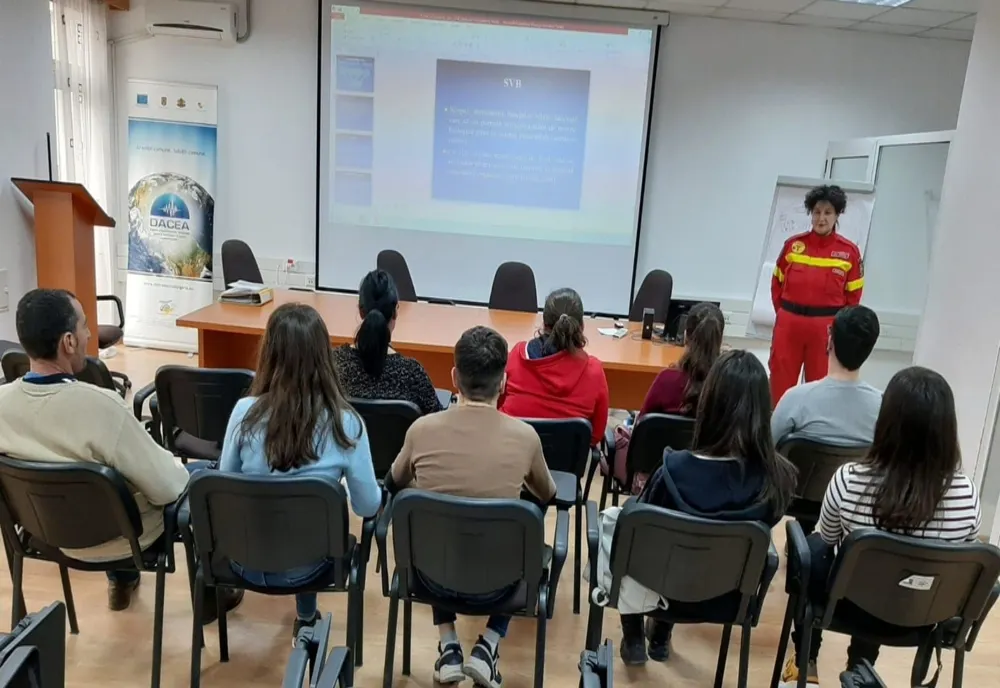 14 giurgiuveni, voluntari în programul „Salvatori din pasiune”