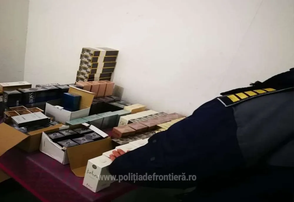 Textile, încălțăminte și parfumuri, susceptibile a fi contrafăcute, descoperite la P.T.F. Giurgiu