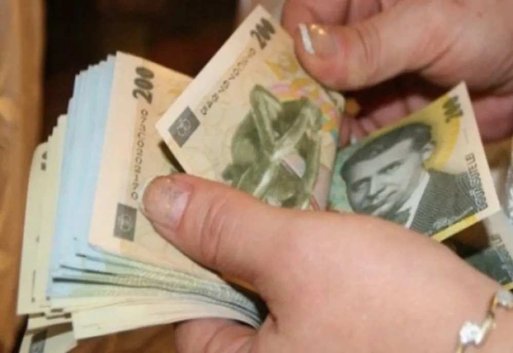 Bărbat cercetat pentru delapidare și uz de fals intelectual