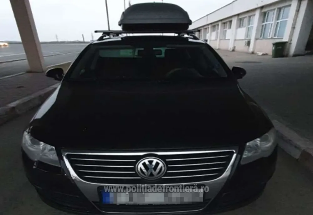 Autoturism în valoare de aproximativ 12.000 de lei, căutat de autorităţile din Suedia, descoperit la P.T.F. Giurgiu