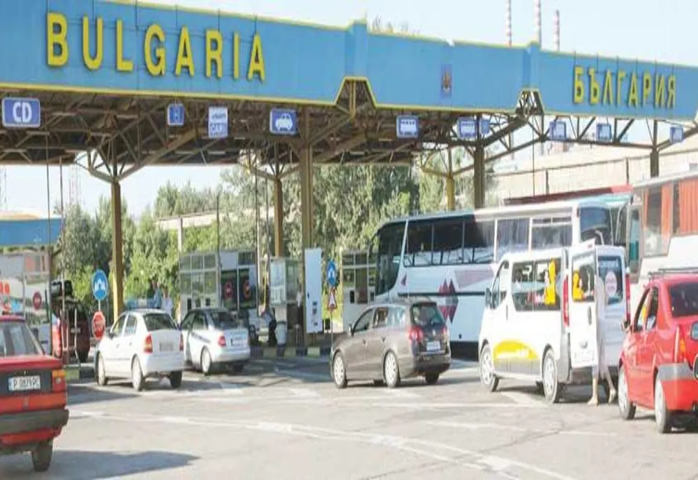 Timpi măriţi de aşteptare la trecerea frontierei cu Bulgaria