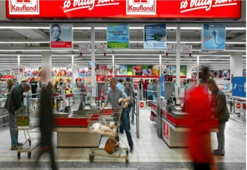 Cadrele medicale și salvatorii de la ISU, au prioritate la două supermarketuri din Giurgiu