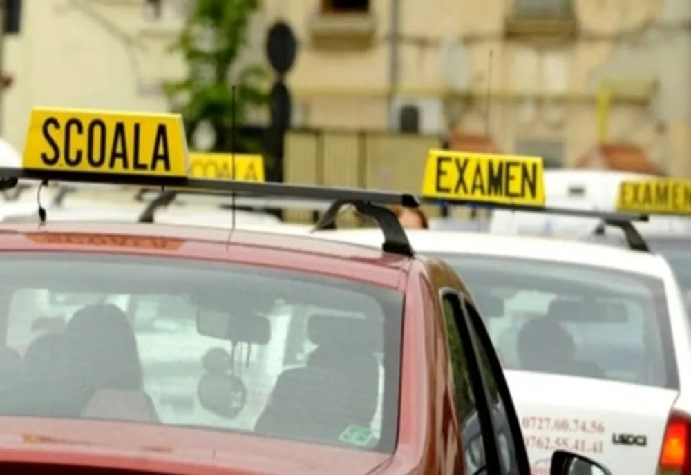 Coronavirusul suspendă examenele pentru permisul auto