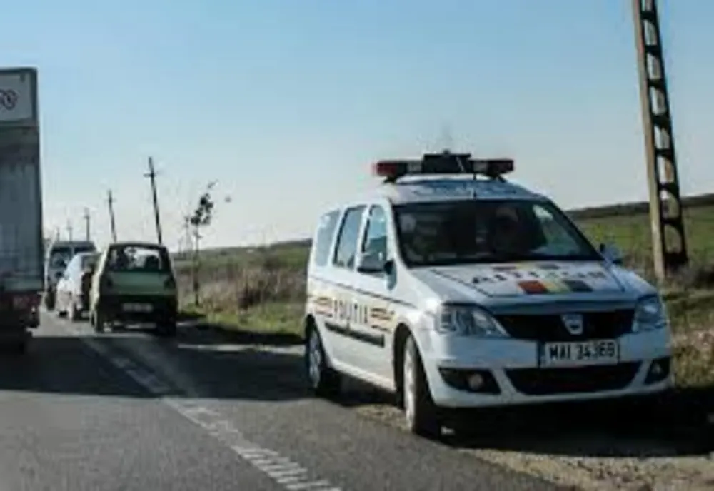 Un tânăr care a refuzat să oprească la semnalul polițiștilor a fost încătușat