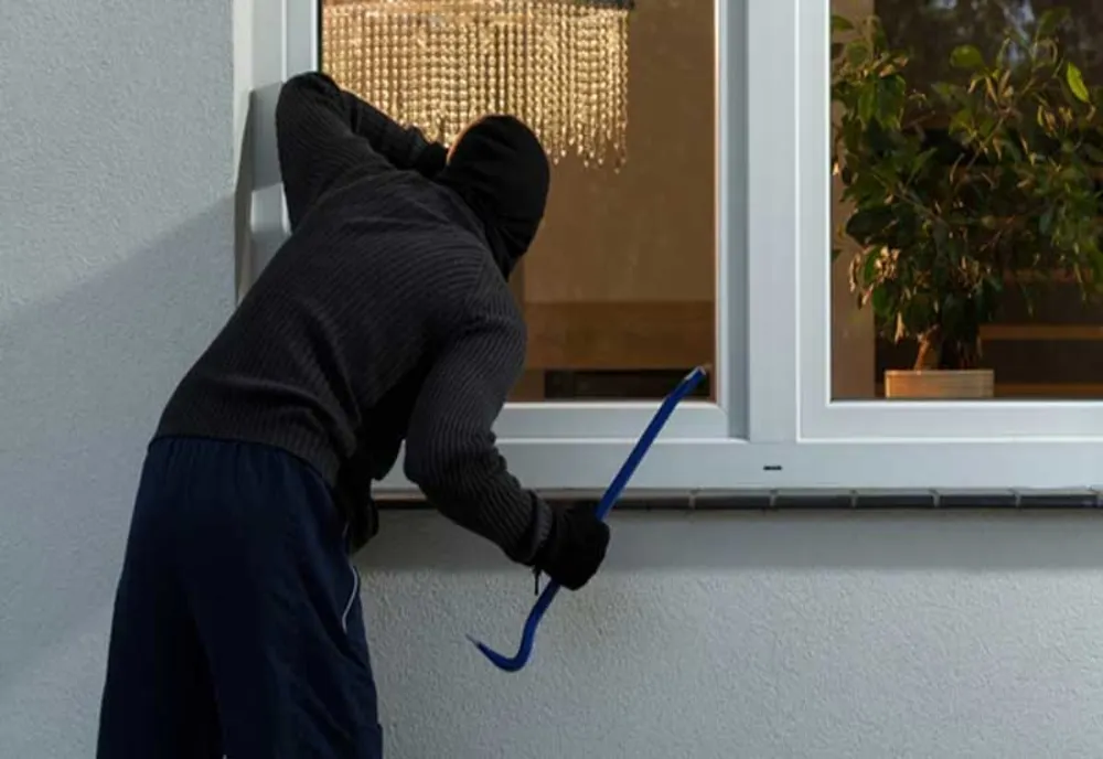 Poliţiştii giurgiuveni au identificat autorii mai multor furturi din locuinţe