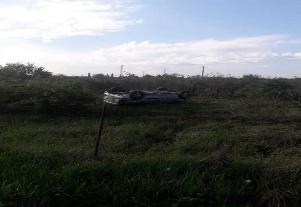 Accident rutier pe A1, la km 26. Un autoturism s-a răsturnat