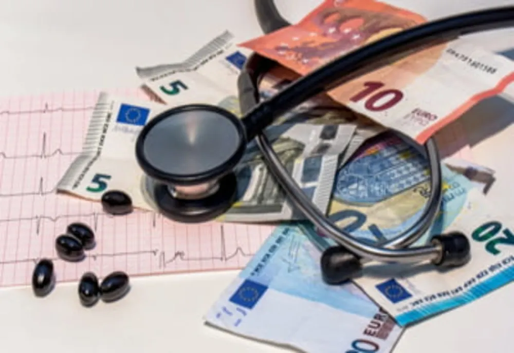 Medic ginecolog din Giurgiu trimis în judecată pentru luare de mită