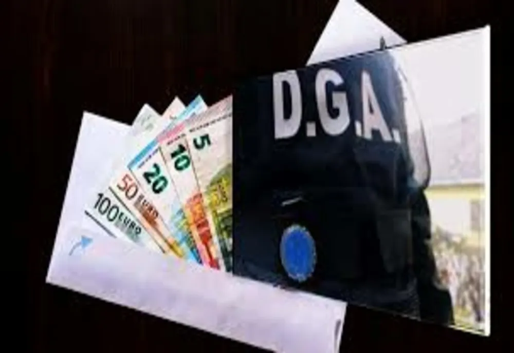Femeie din Giurgiu, trimisă în judecată după ce a încercat să mituiască un polițist