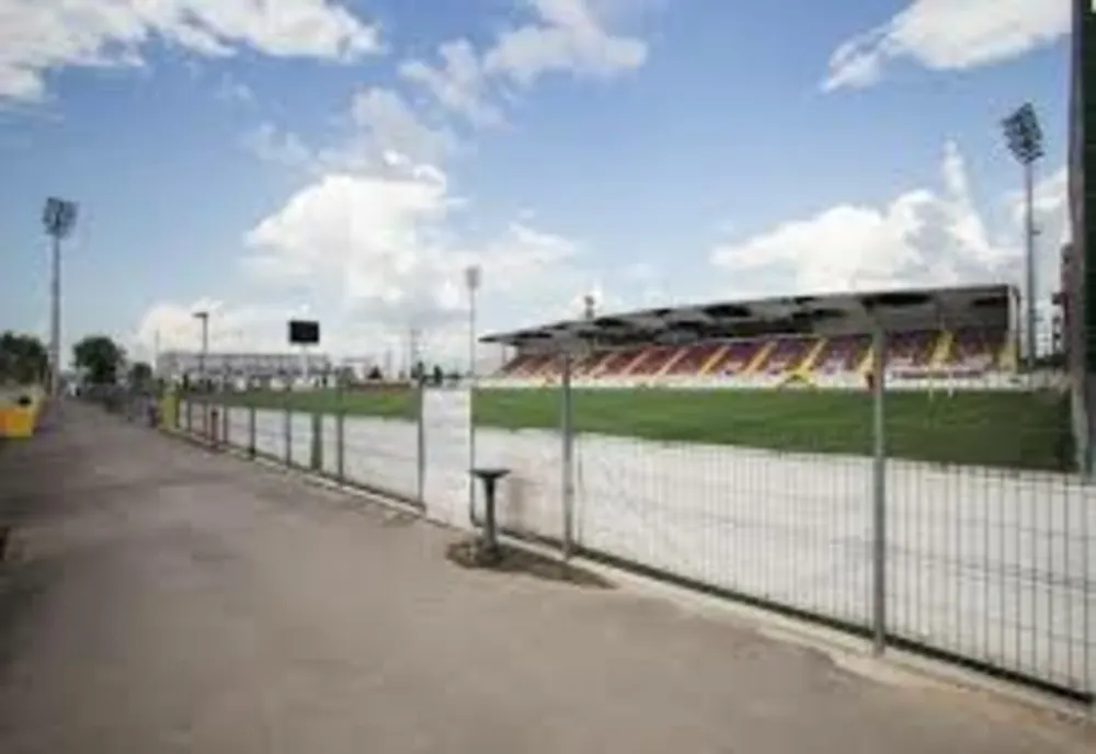 Giurgiuvean prins în flagrant în timp ce fura componente din gardul stadionului Marin Anastasovici