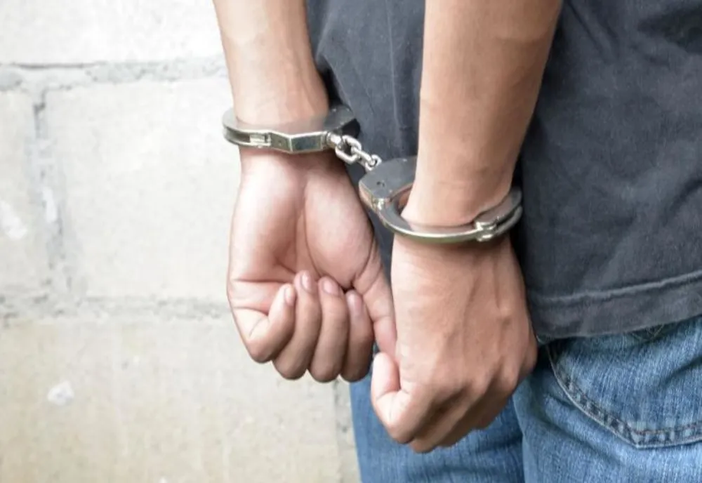 Giurgiu. Bărbat arestat preventiv după ce și-a agresat concubina și a lipsit-o de libertate