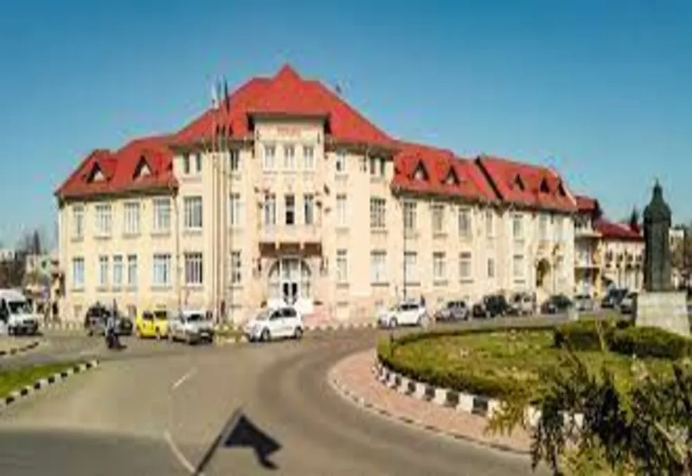 Giurgiuvenii nevaccinaţi nu vor mai avea voie în instituţiile subordonate primăriei